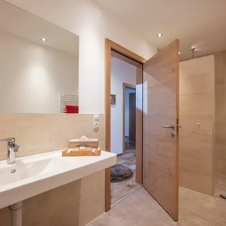 Alpinjuwel In * هيباخ